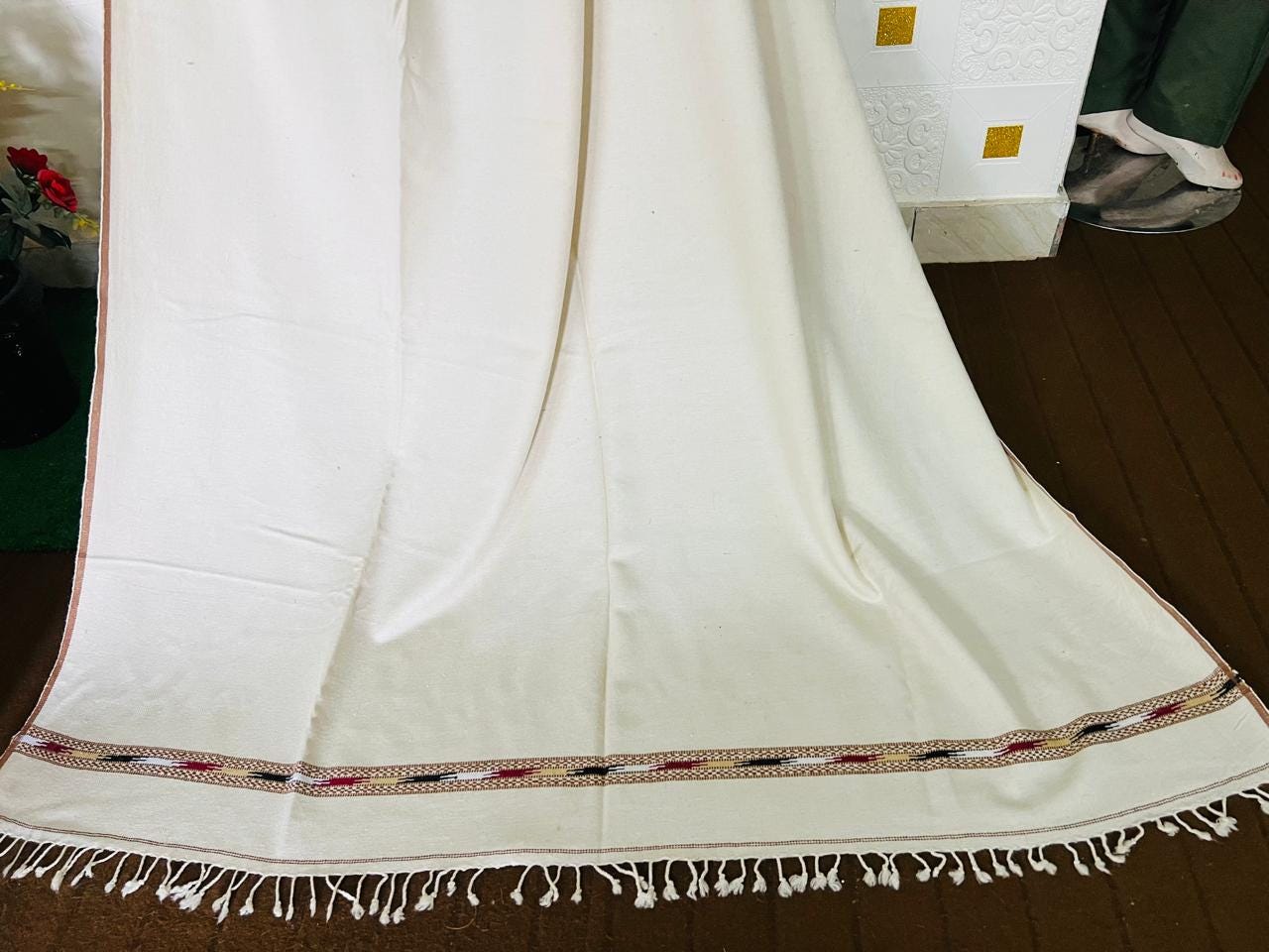 Afghan Wool Patu Shawl: Traditional Off-White Blanket, Lightweight