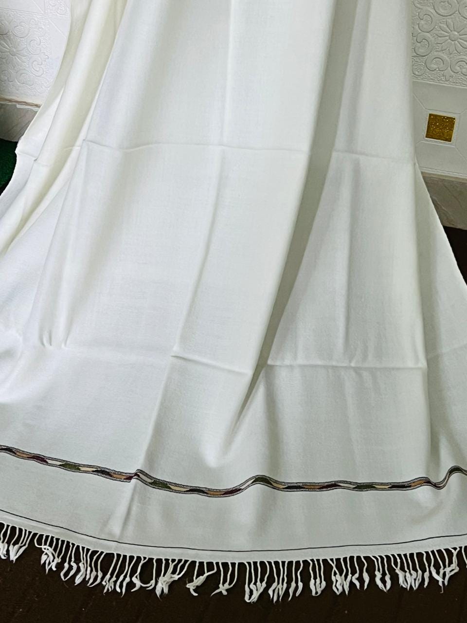 Afghan Wool Patu: Traditional Off-White Shawl Blanket